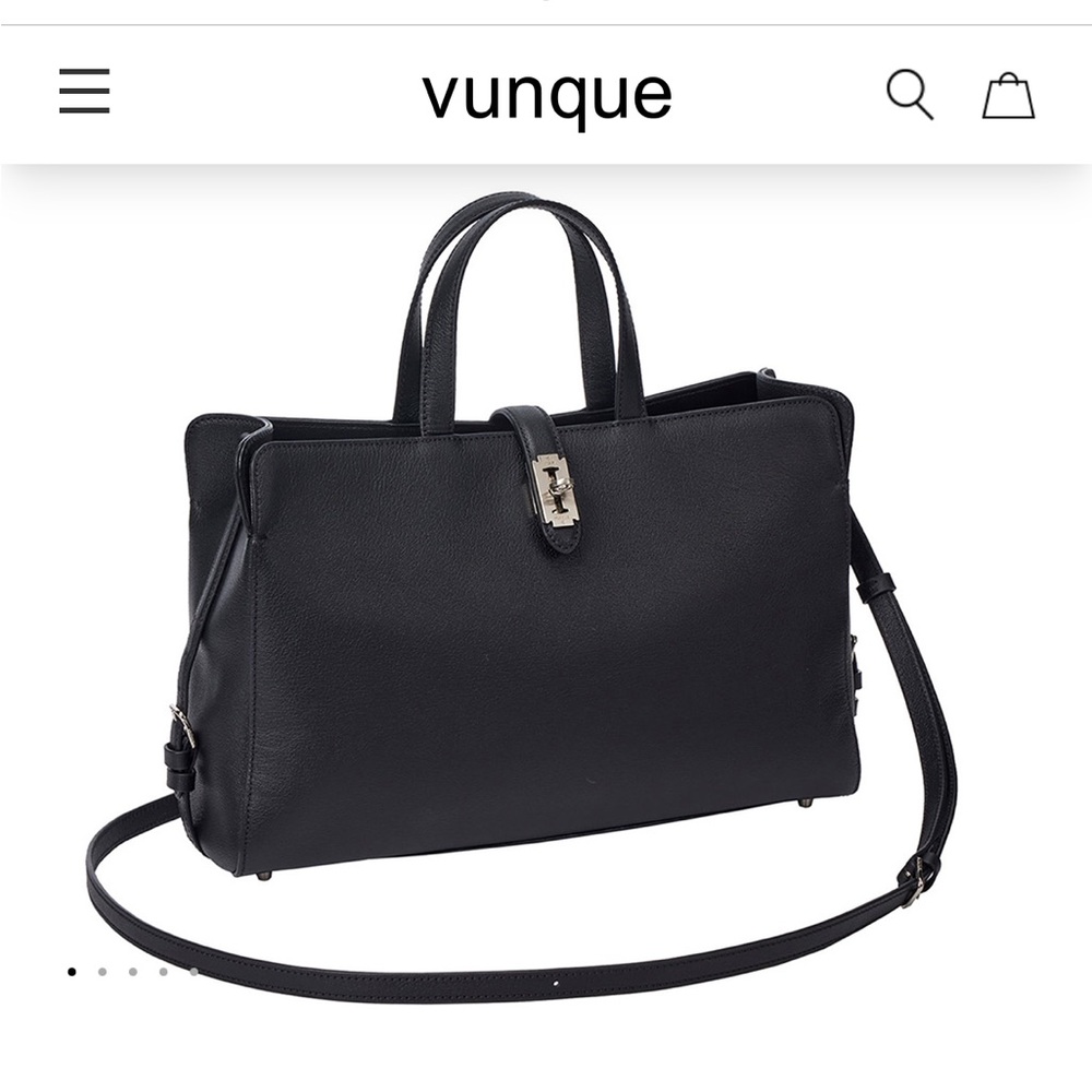 Vunque Black Leather Toque TPO Handbag